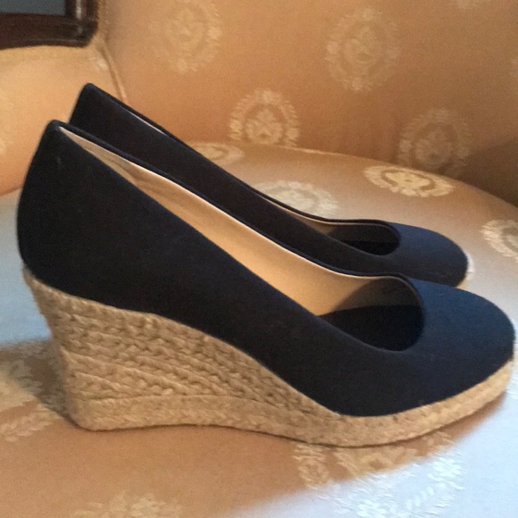 It’s a 2 for 1 sale 2 pair JCrew canvas wedges - Picture 6 of 7